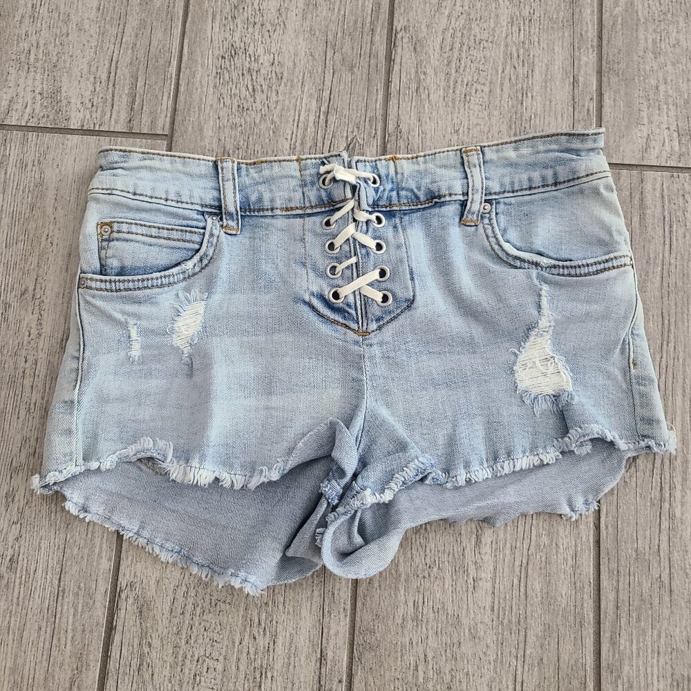 Billabong lace up distressed denim shorts light wash women's size 24